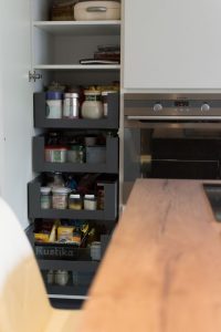 Kuhinjska omara za živila