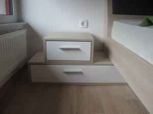 Nočna omarica po meri